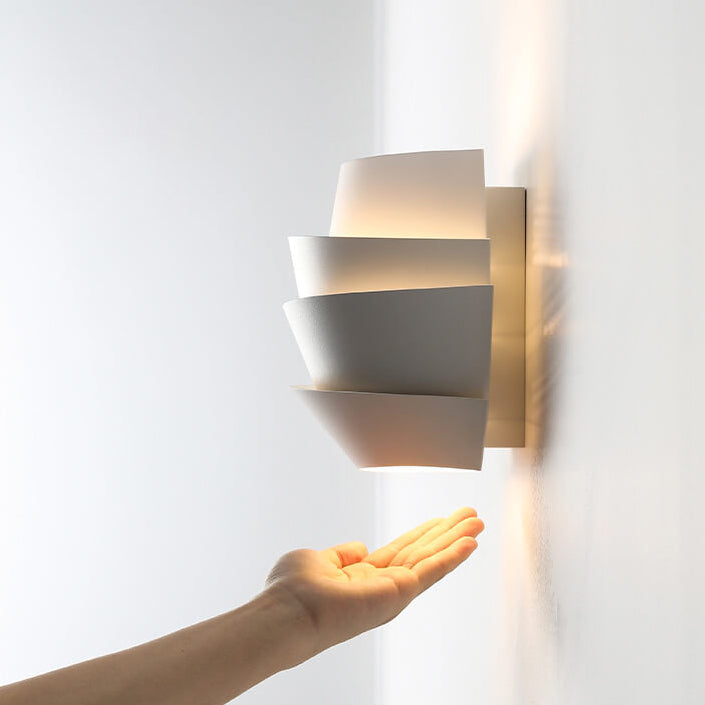 Wandlamp – Scandinavisch design – Dubbele ijzeren constructie, geschikt voor moderne wooncultuur