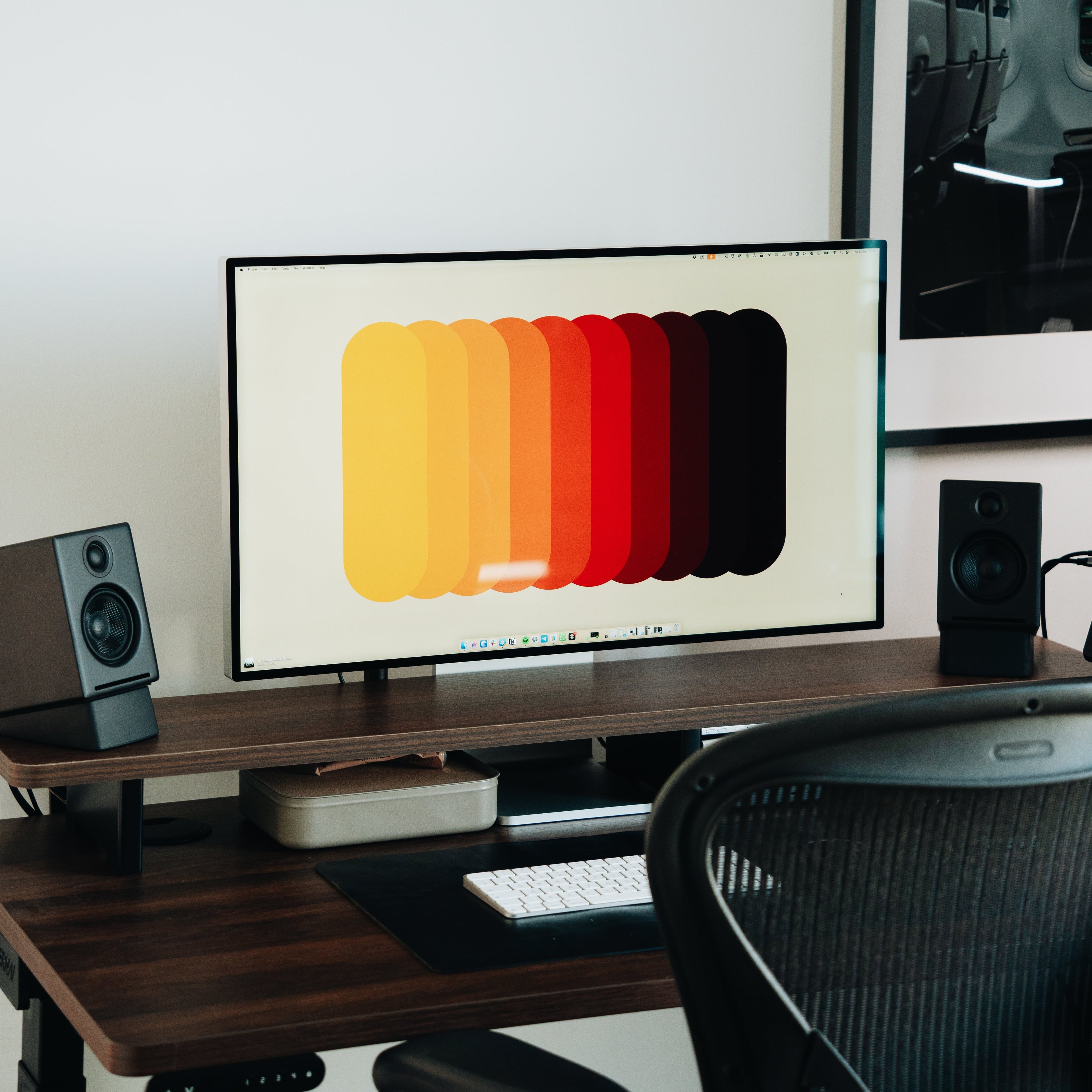 Mobile & Desktop - Hauber Desk Wallpaper Pack - POUEV