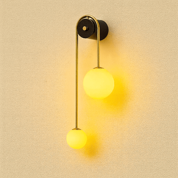 Wandlamp – Modern ontwerp met gebogen arm – Glazen scherm, geschikt voor diverse interieurstijlen