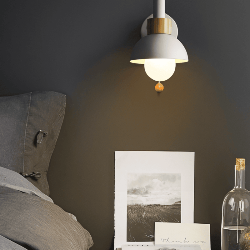 Wandlamp – Houten en ijzeren constructie – Met trekschakelaar, Macaron-stijl