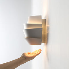 Wandlamp – Scandinavisch design – Dubbele ijzeren constructie, geschikt voor moderne wooncultuur