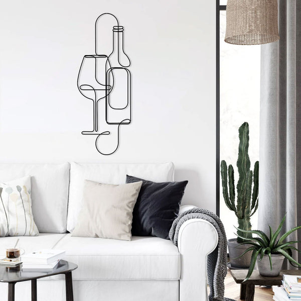Metalen wanddecoratie – Bokaal en wijn ontwerp – Duurzaam materiaal, decoratief element