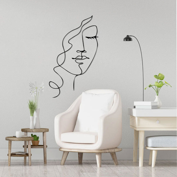 Metalen wanddecoratie – Vrouwelijk design met krullend haar – Duurzaam materiaal