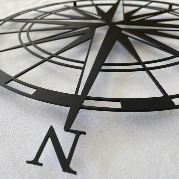 Metalen wanddecoratie | Kompas Design | Duurzaam Materiaal