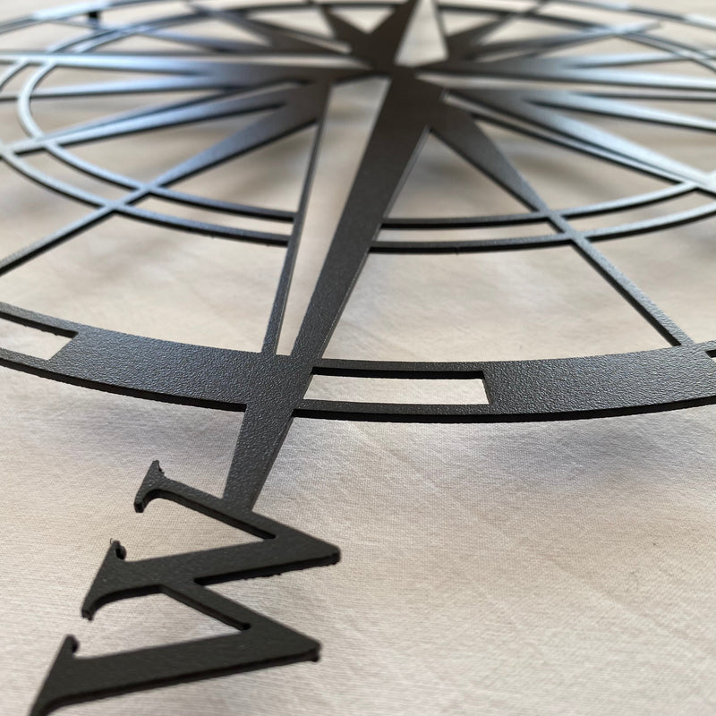 Metalen wanddecoratie | Kompas Design | Duurzaam Materiaal